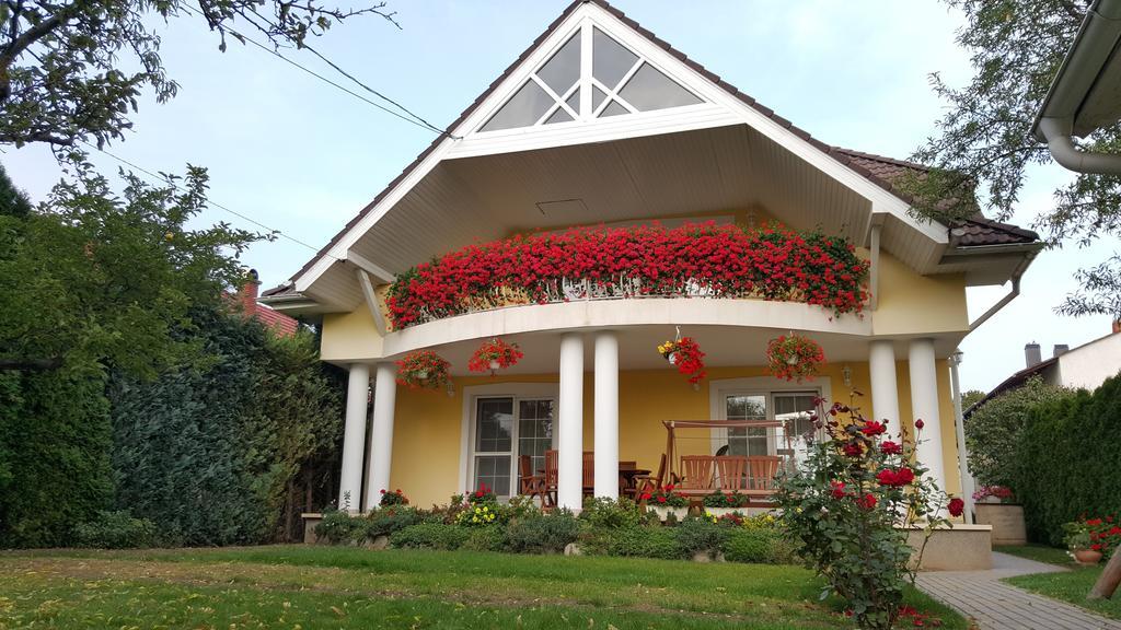 Tündérlak Vendégház Balatonfüred Esterno foto